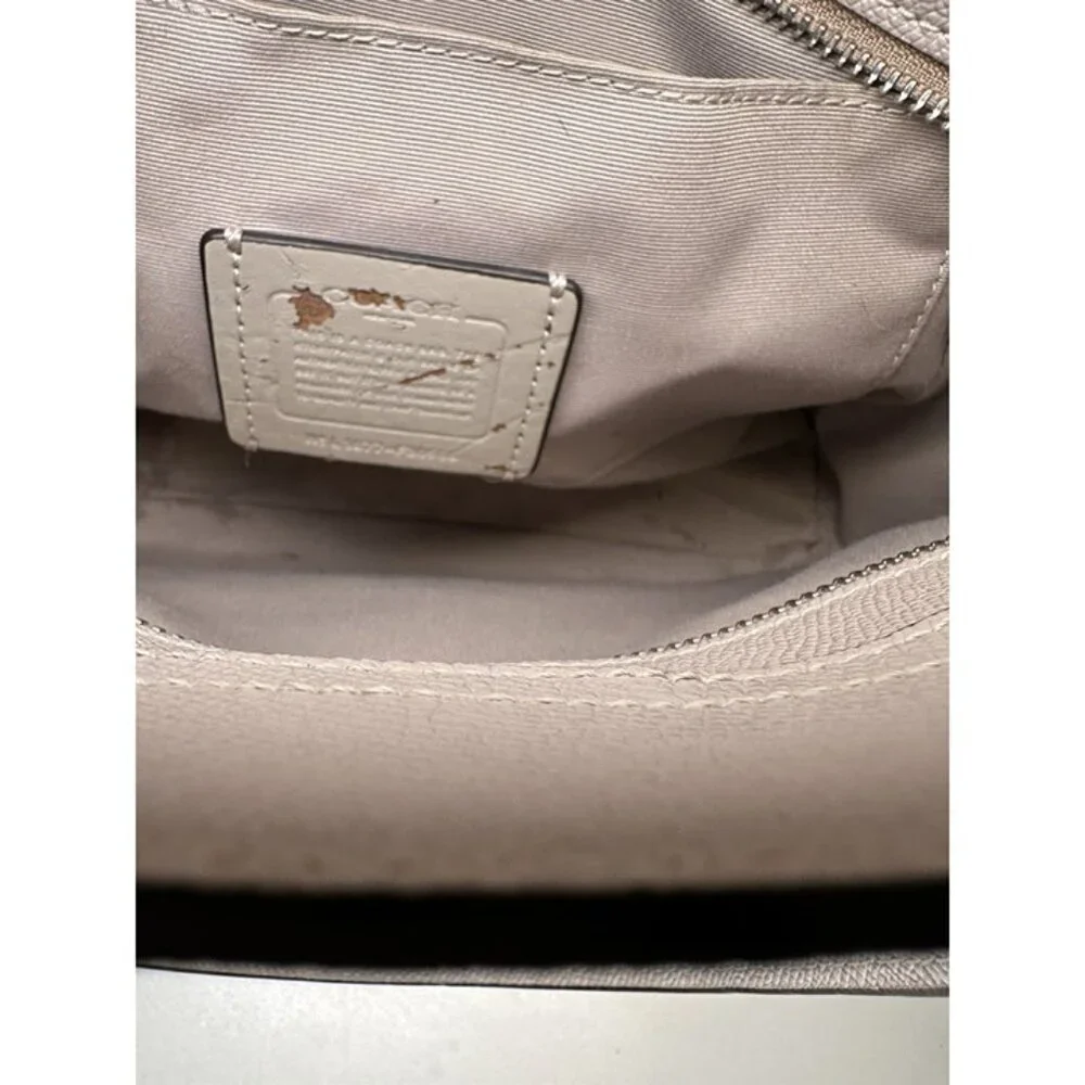 Coach - Leah Satchel Gray Leather Handbag - Missing Tag - Picture 4 of 9
